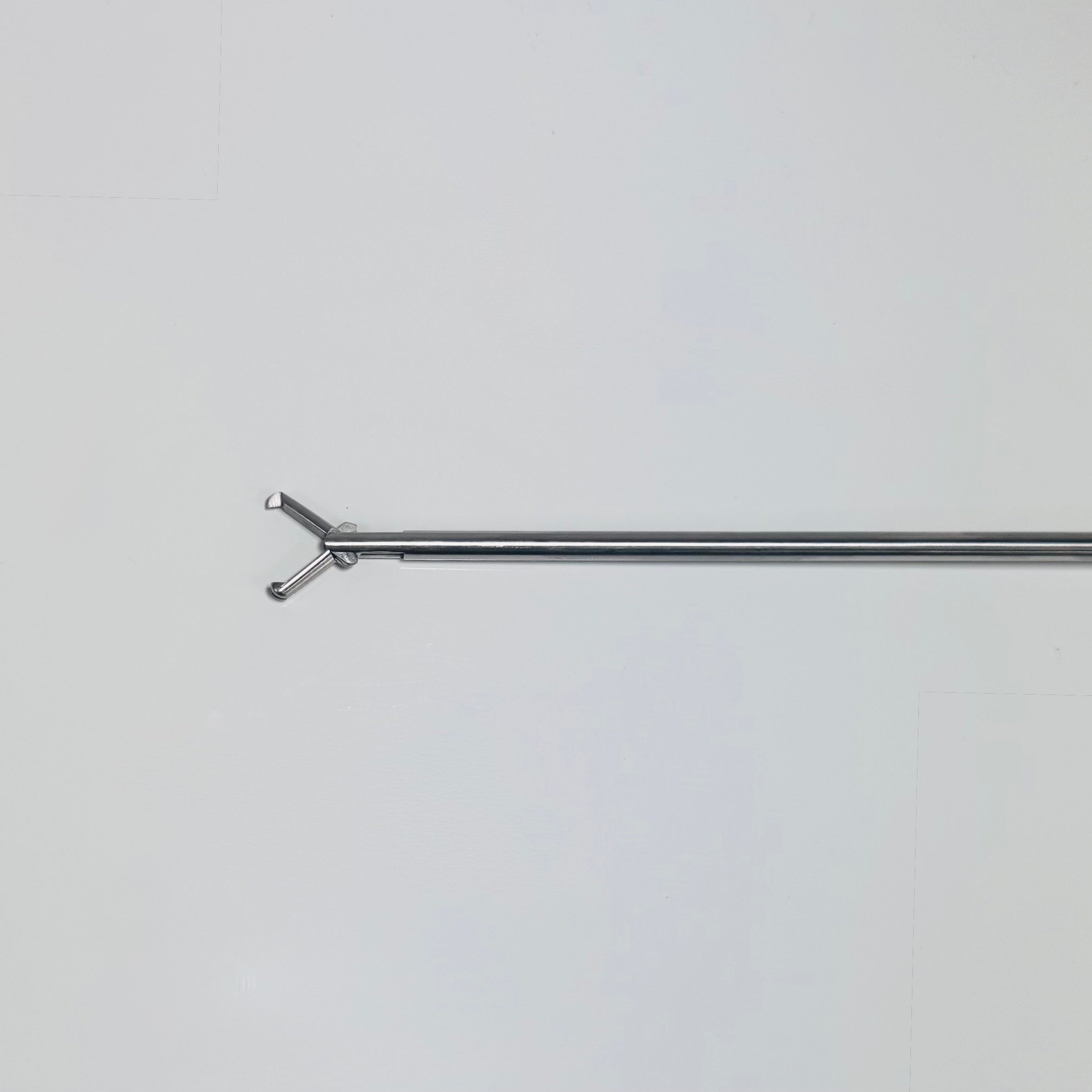 Gyrus ACMI RRT-442 | 4mm x 42cm Rigid Rat Tooth Grasping Forceps