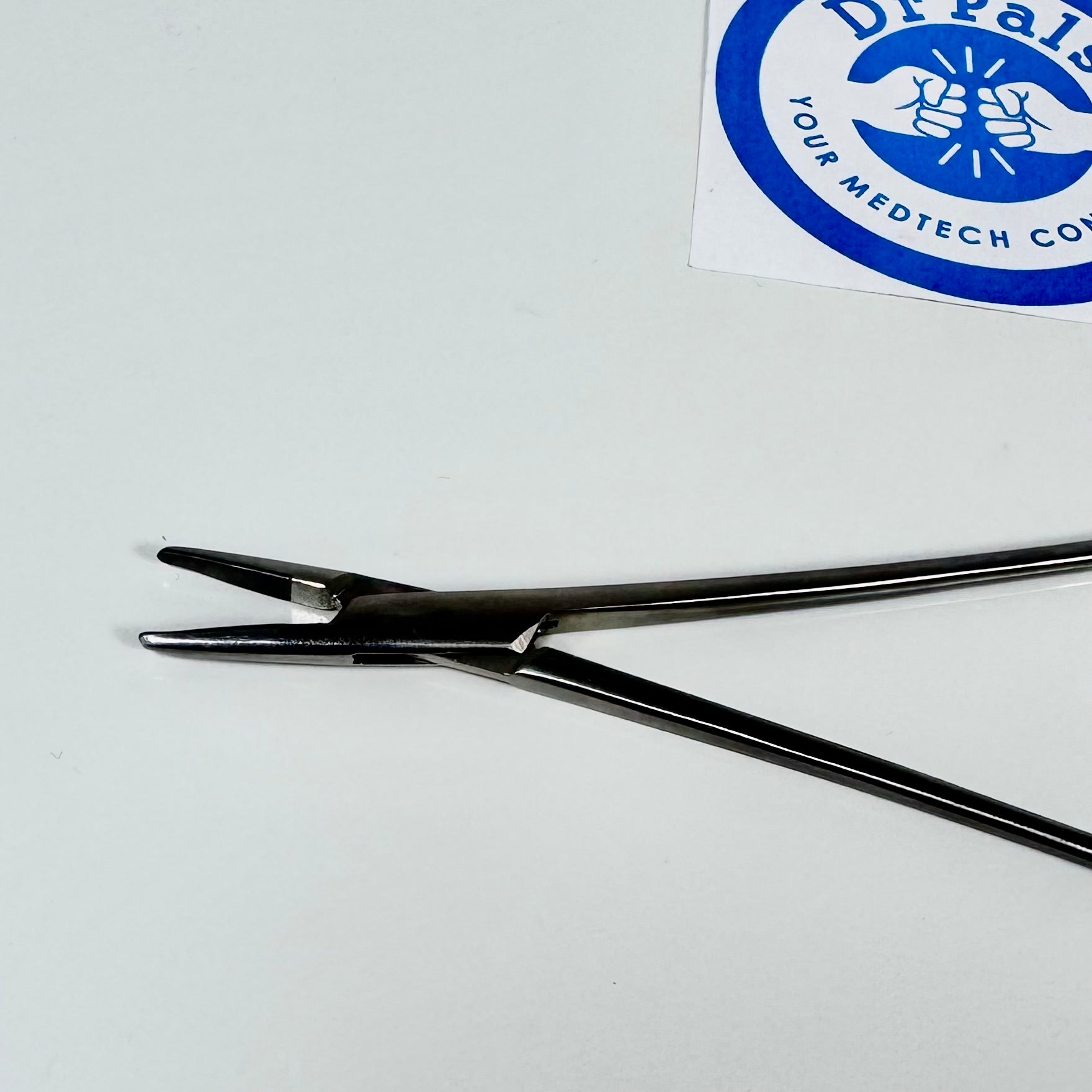 Marina Medical 420-100 | Crile-Wood Needle Holder, Serrated, TC, 15cm