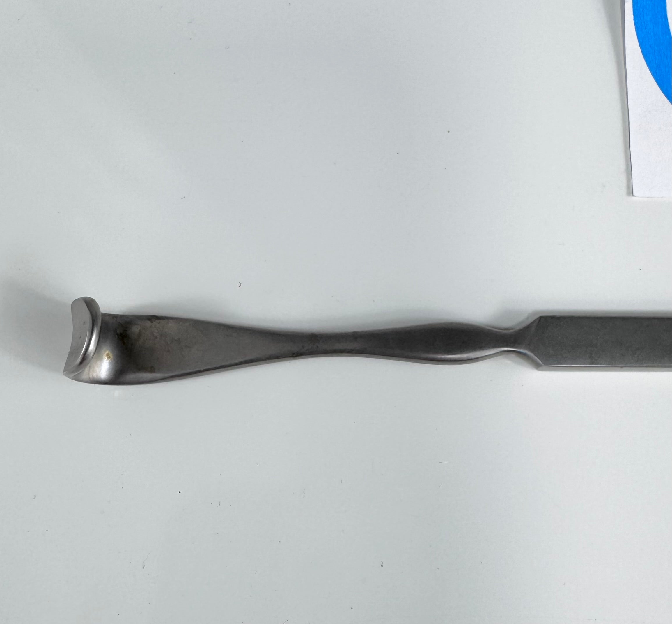 V. Mueller SU3730 | 9-1/4" Length 11mm Blade Vein Retractor Stainless
