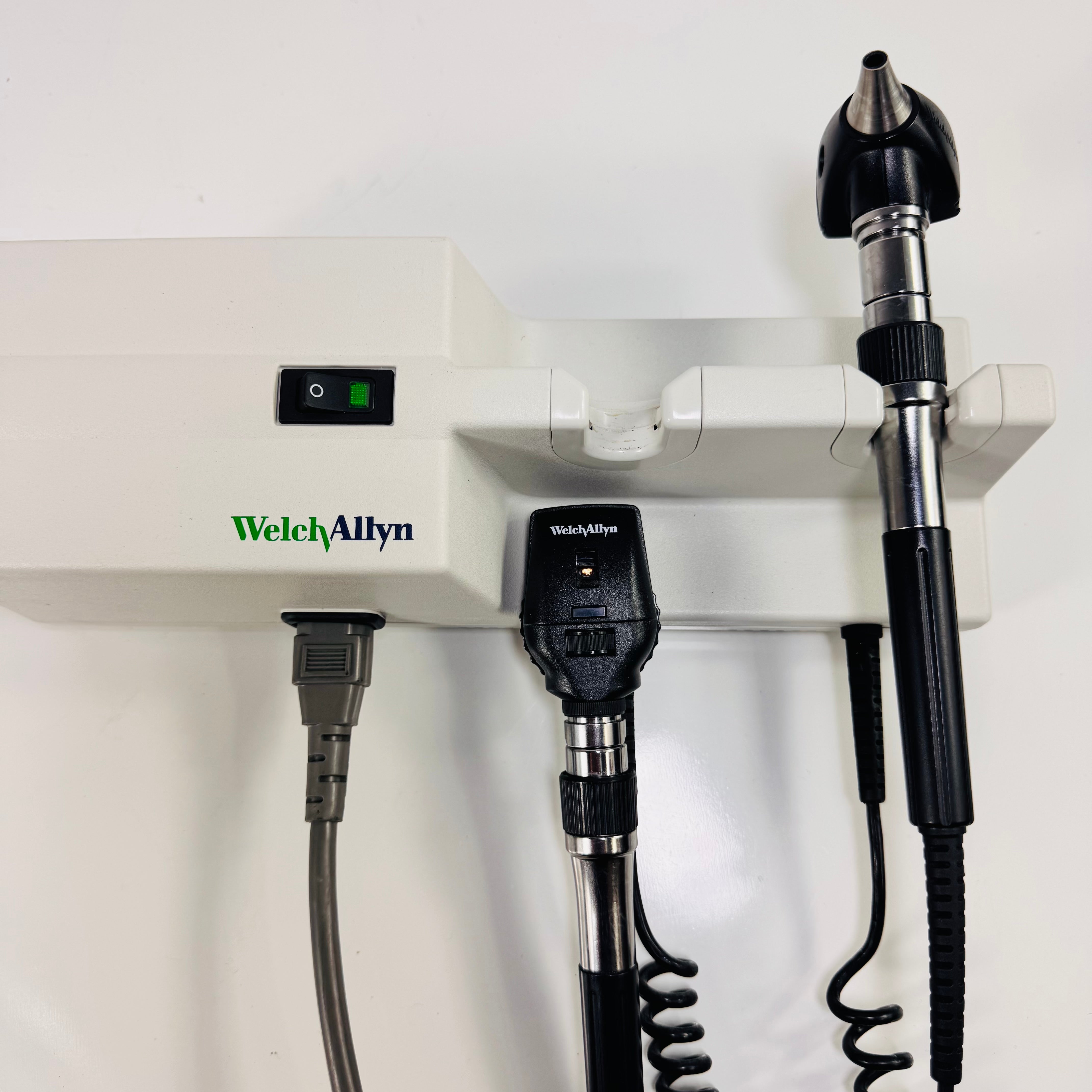 Welch Allyn 767 | Otoscope Wall Transformer with 250-2 LED and 11710 Ophthalmoscope Heads