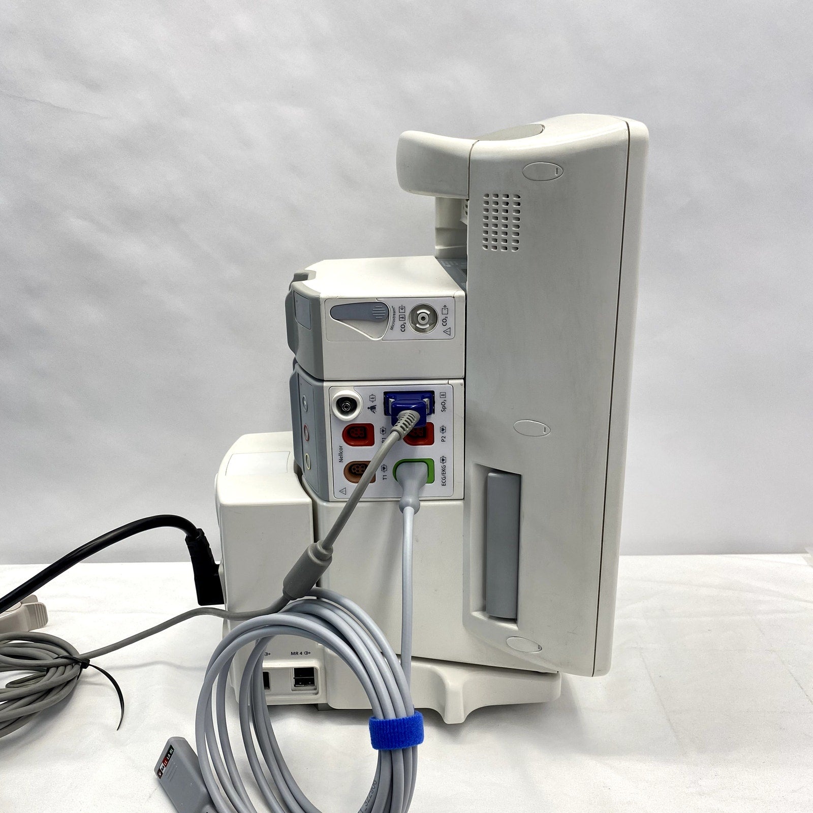 Mindray V12 | Patient Monitor System - NIBP, SPO2, ECG, V Dock