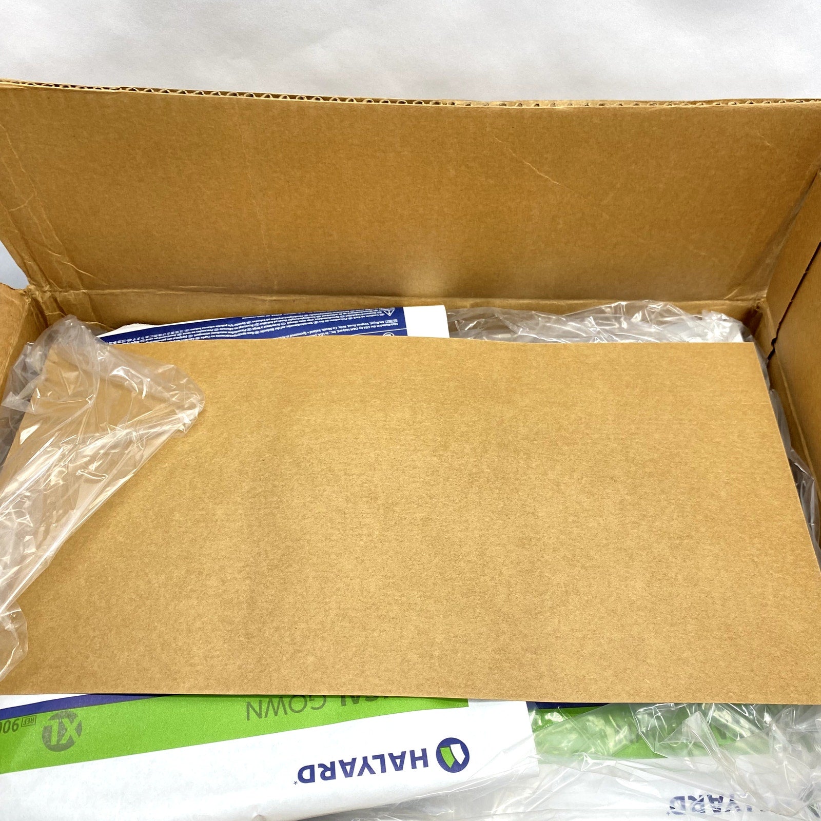 Halyard 90048 07 | Extra Large Surgical Gowns Evolution Blue, Box of 32 - New