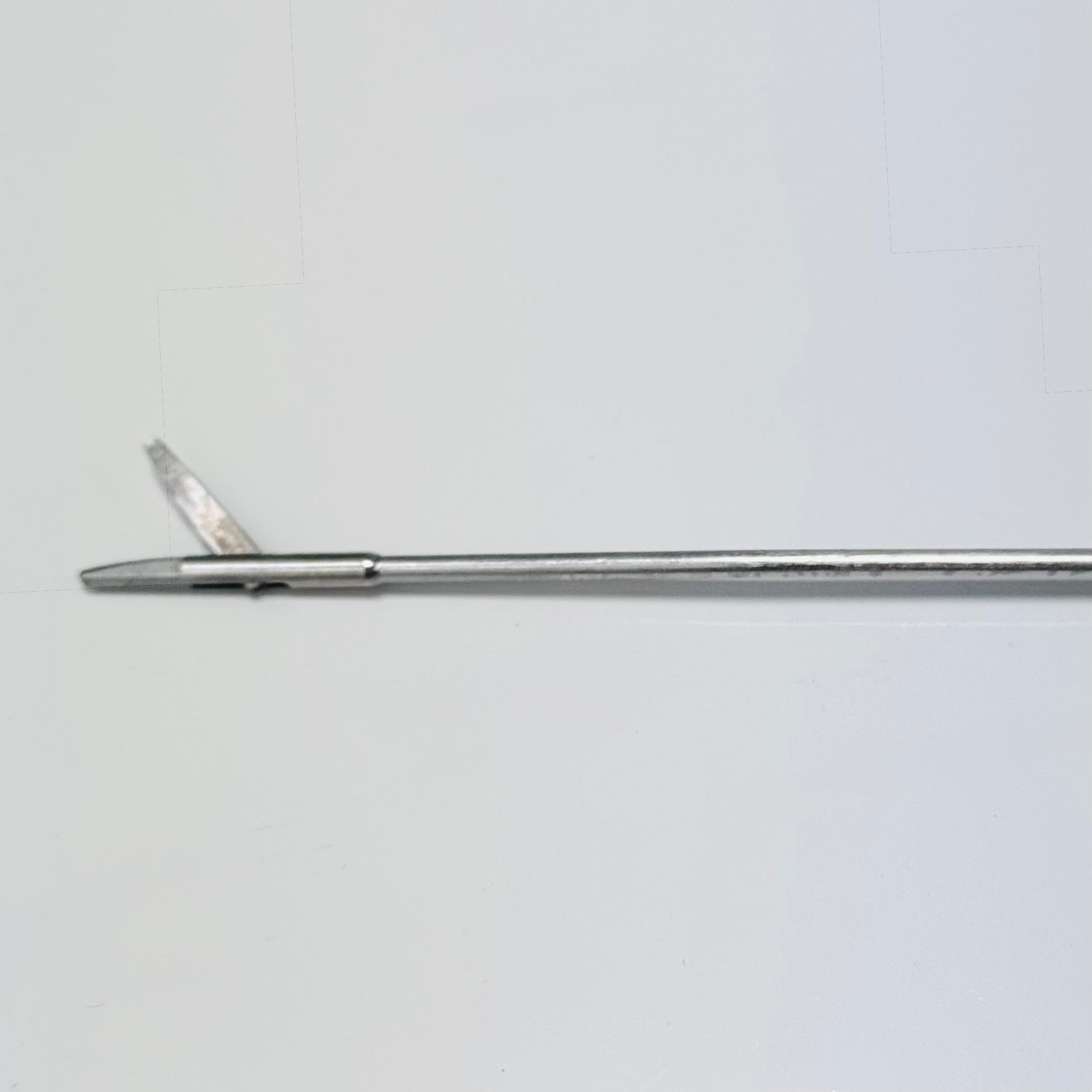 Circon ACMI GYS-732 | 7Fr x 32cm Semi-Rigid Gynecologic Surgical Scissors
