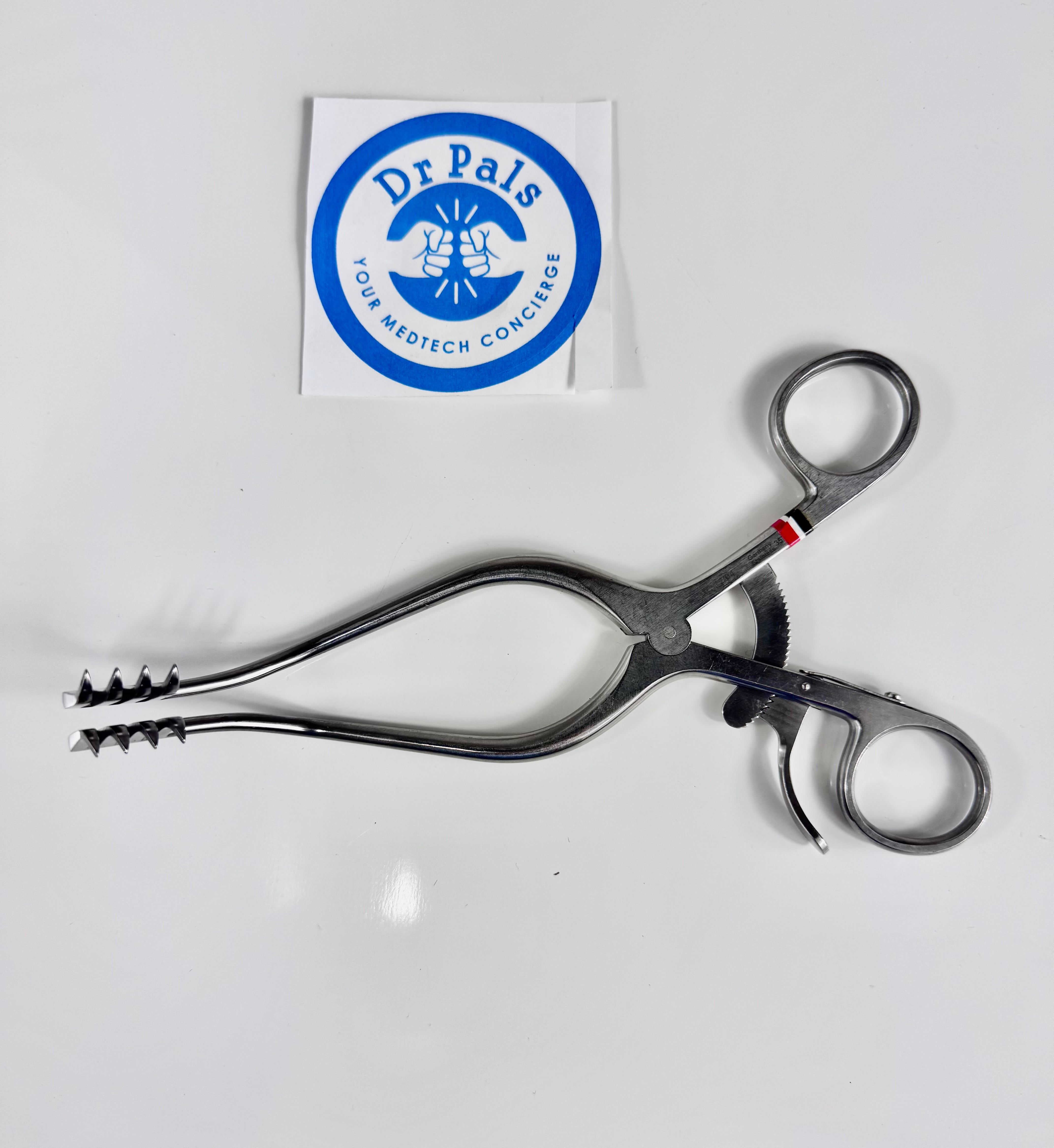 V. Mueller SA3114-001 | 6-1/4" Sharp 3 Prongs Weitlaner Retractor