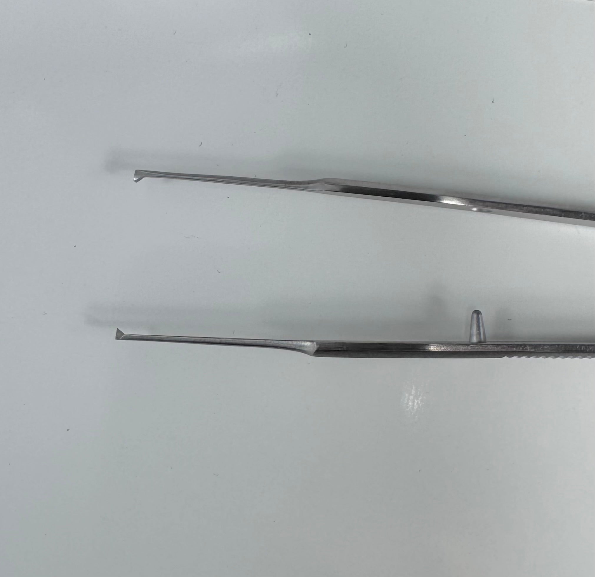 V. Mueller NL1440 | 7" Delicate 1x2 Teeth Gerald Tissue Forceps