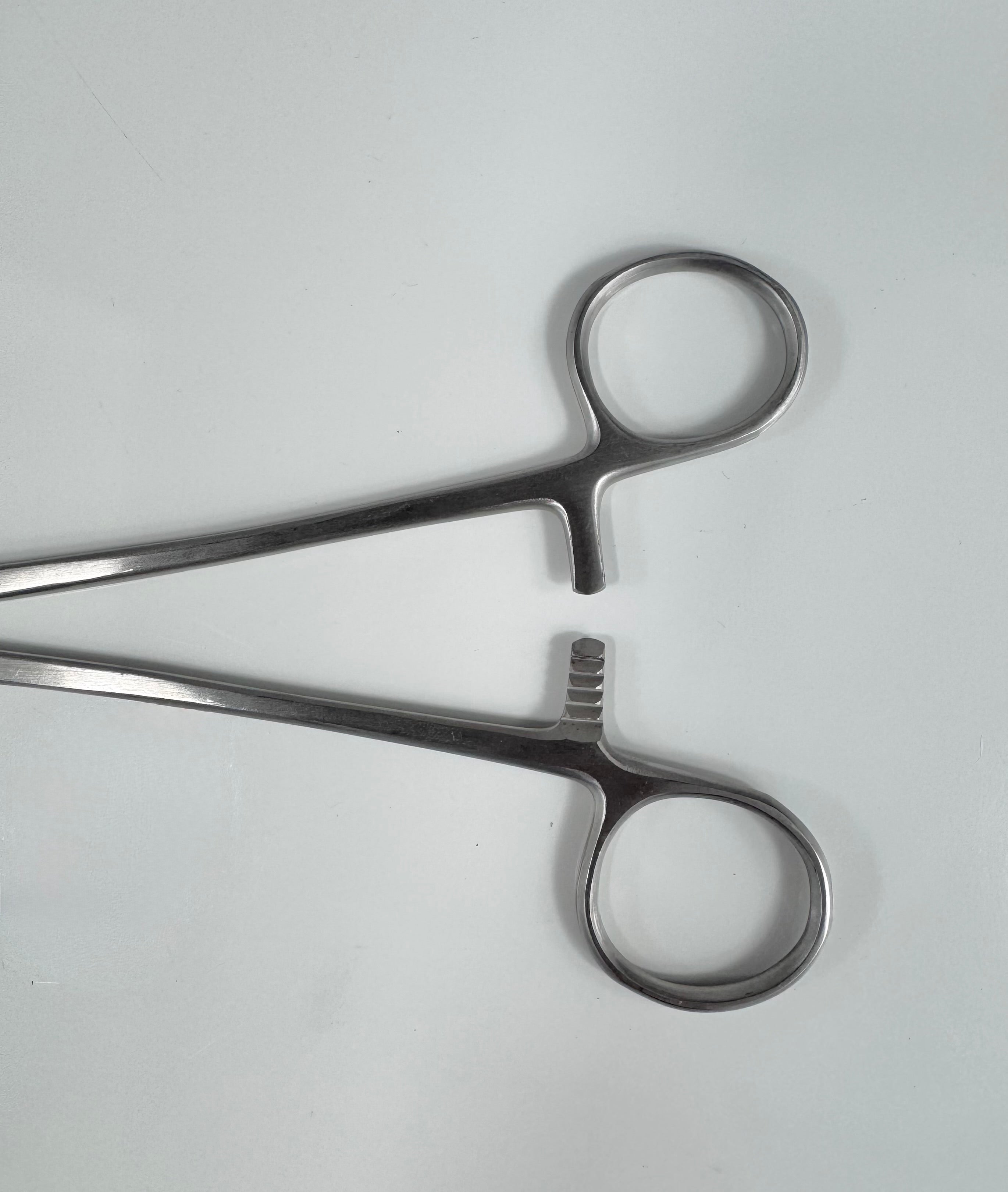 V. Mueller SU2806 | 10" 1x2 Teeth Straight Rochester-Ochsner Forceps