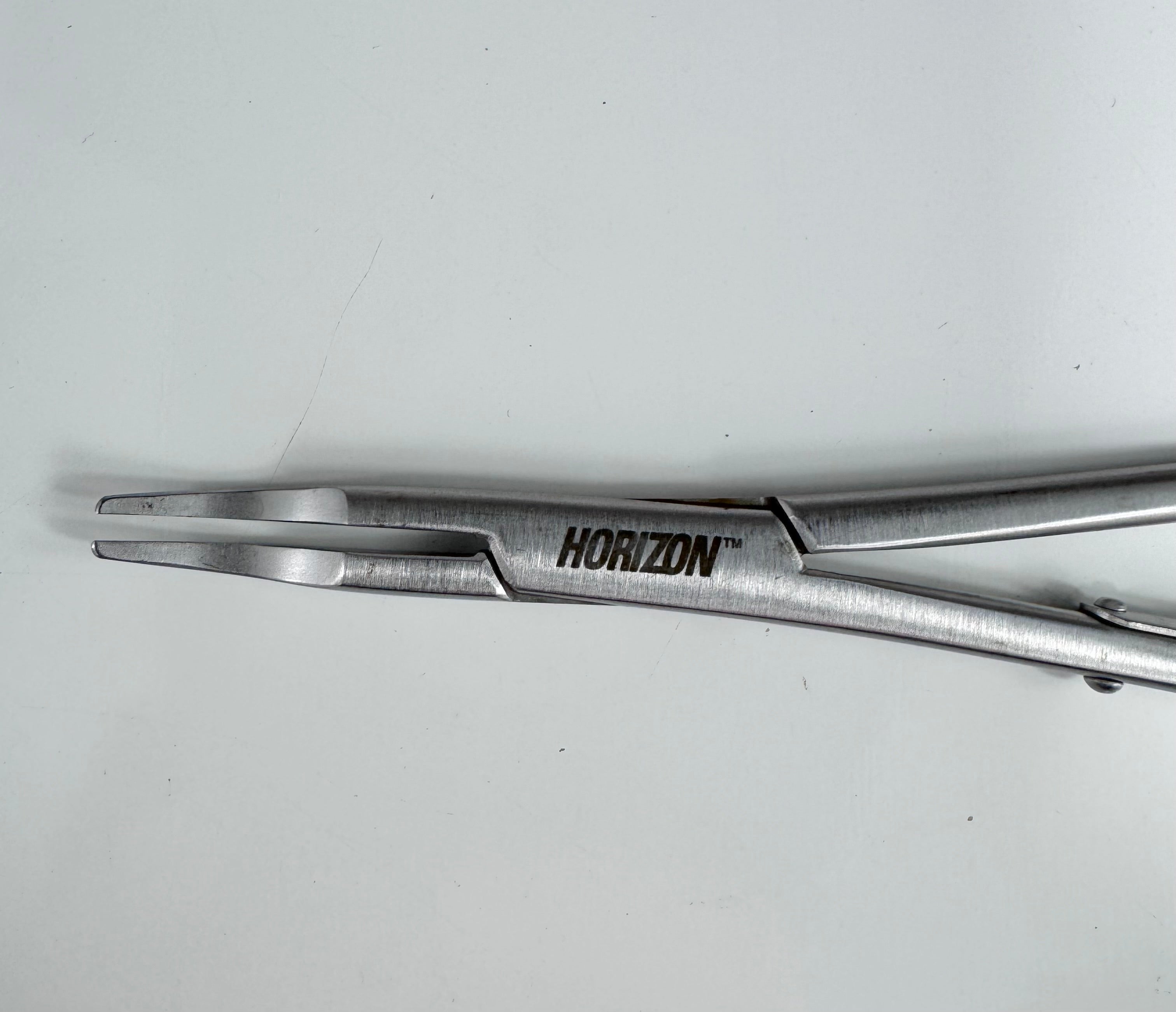 Weck Horizon 137082 | 8" Curved Ligating Clip Applier, Small/Wide Clips