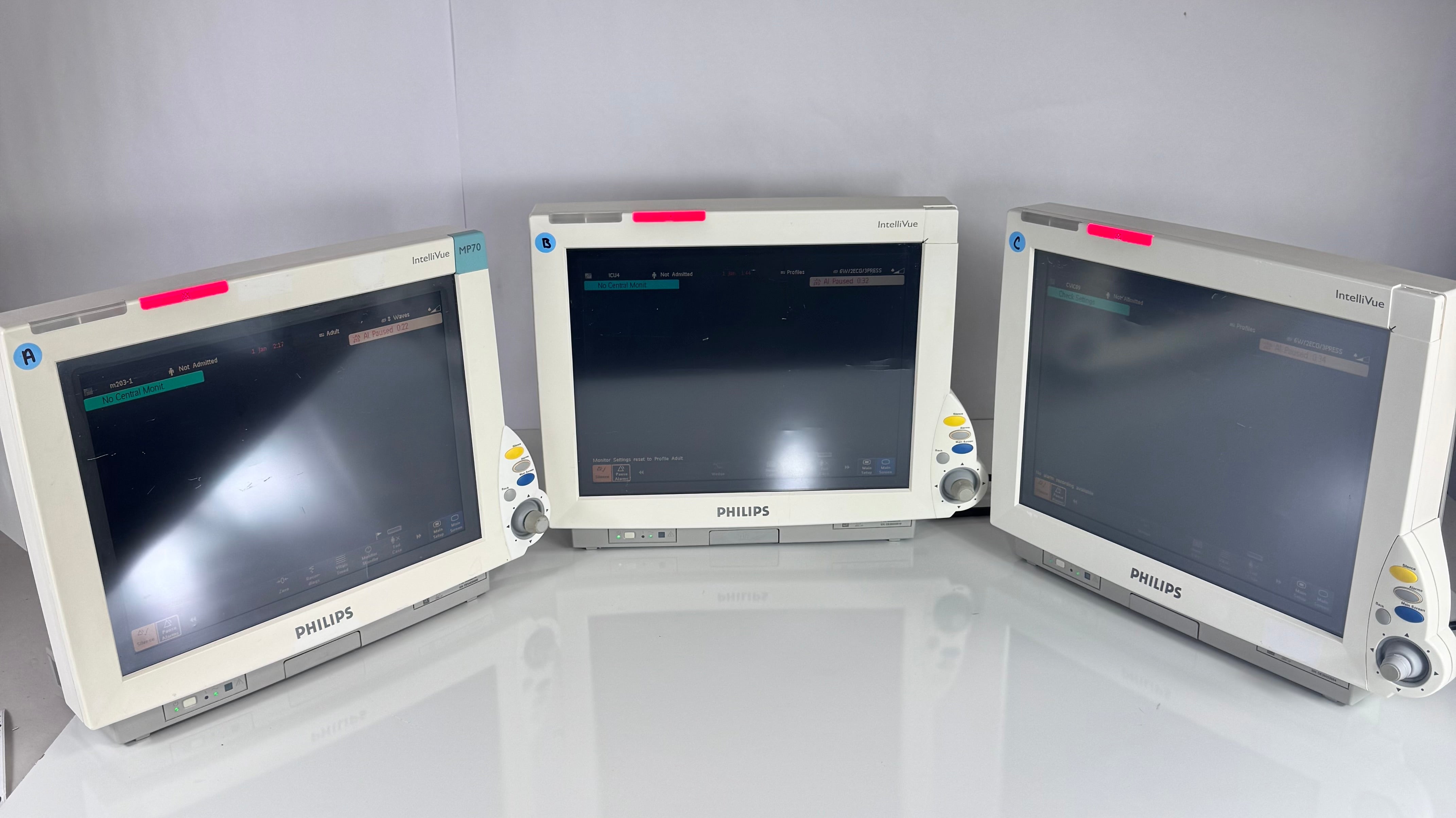 Philips IntelliVue M8007A | MP70 Patient Monitor Lot of 3