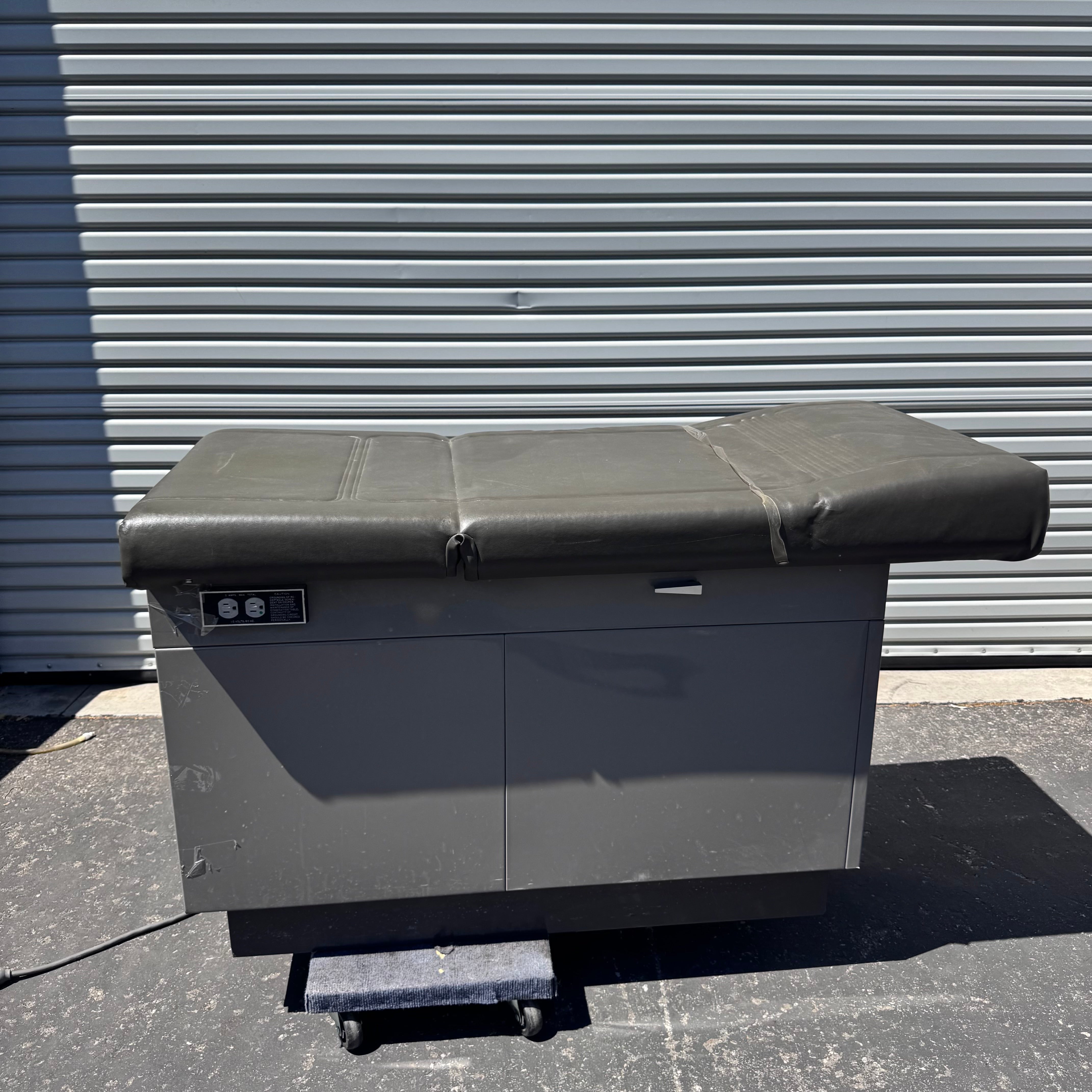 Midmark Ritter 104 | Examination Table
