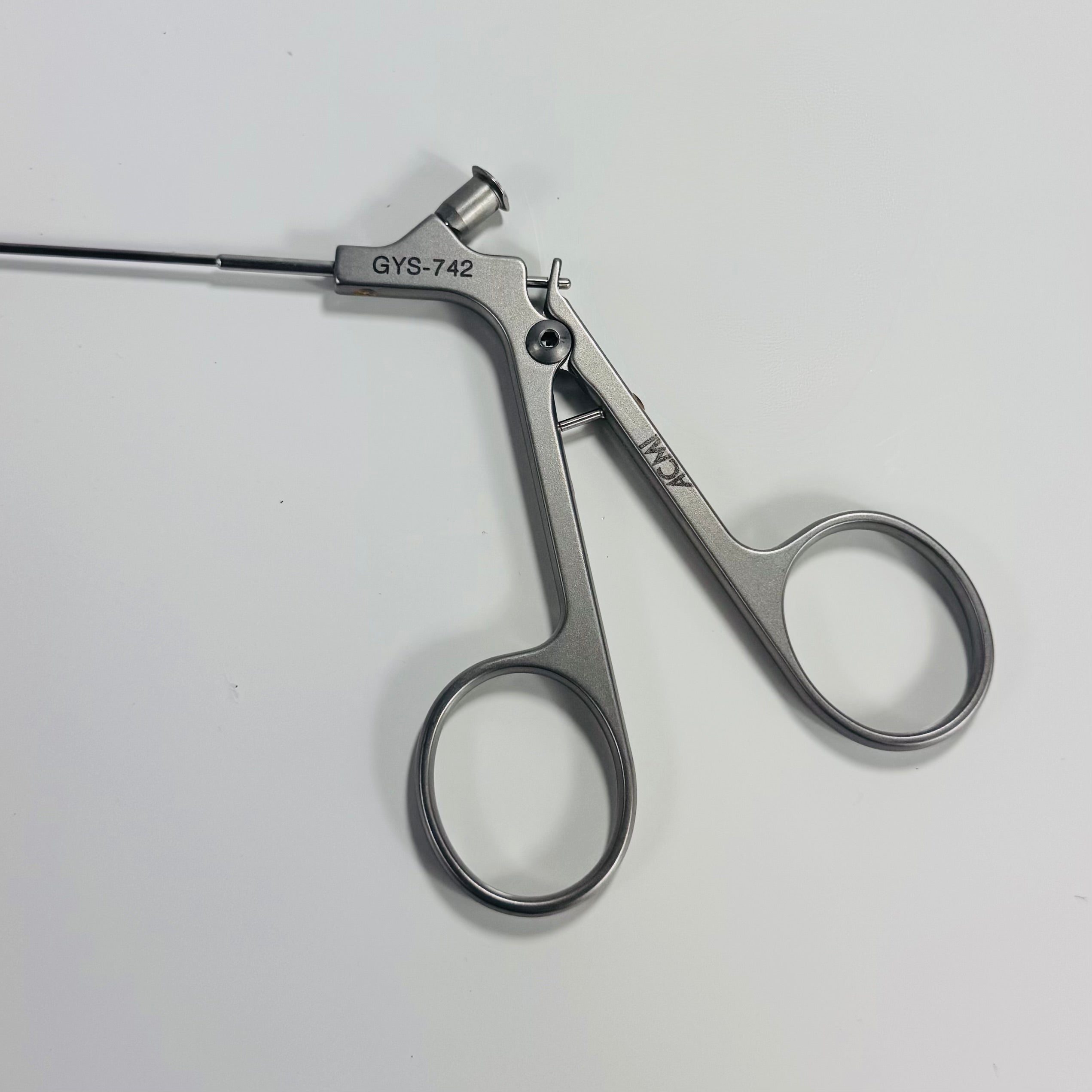 Gyrus ACMI GYS-742 | 7Fr x 52cm Semi-Rigid Scissor Forceps Reusable Gynecological Instrument
