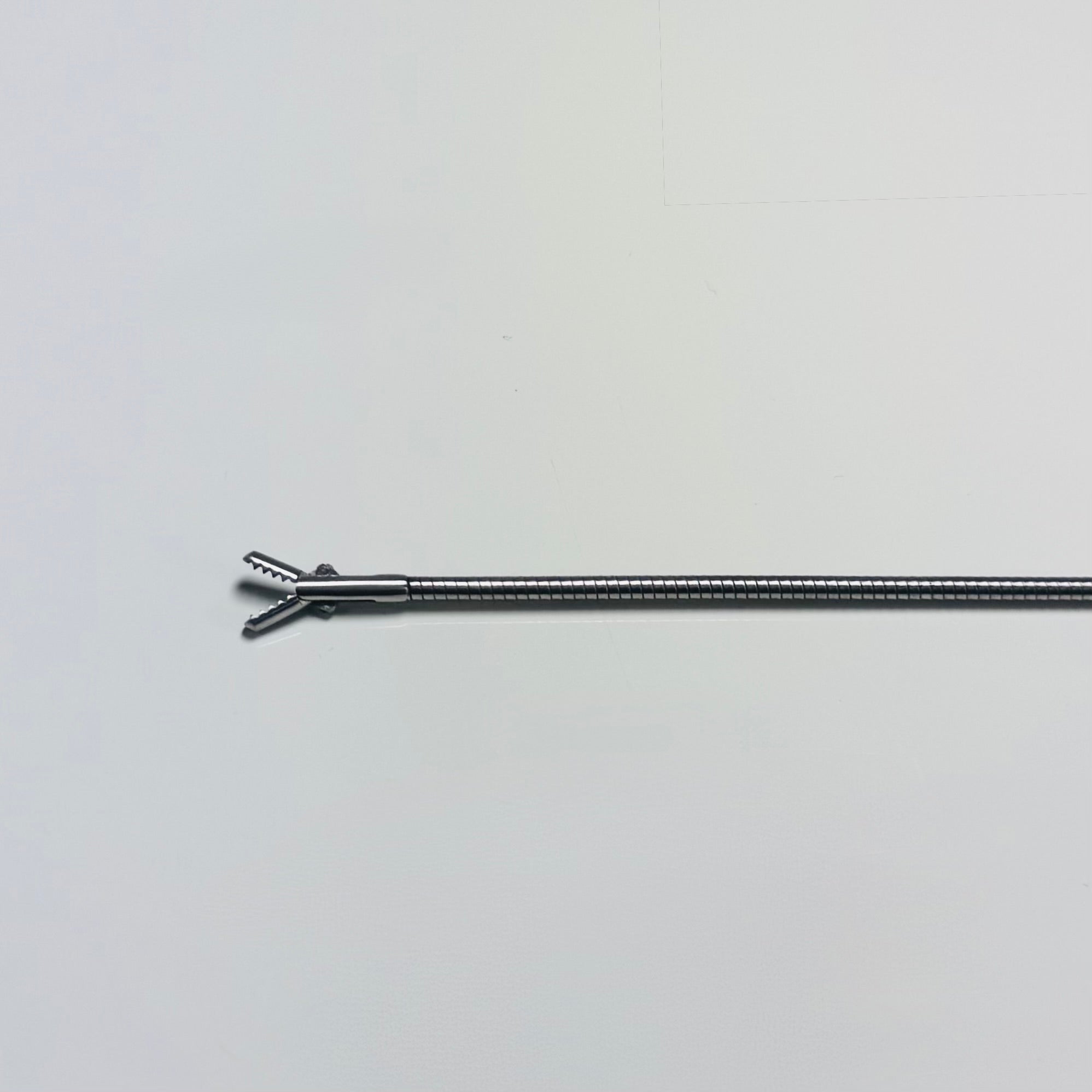 00121-DP | 7Fr 330mm Cystoscopy Flexible Alligator Grasping Forceps Olympus 00121 Comparable