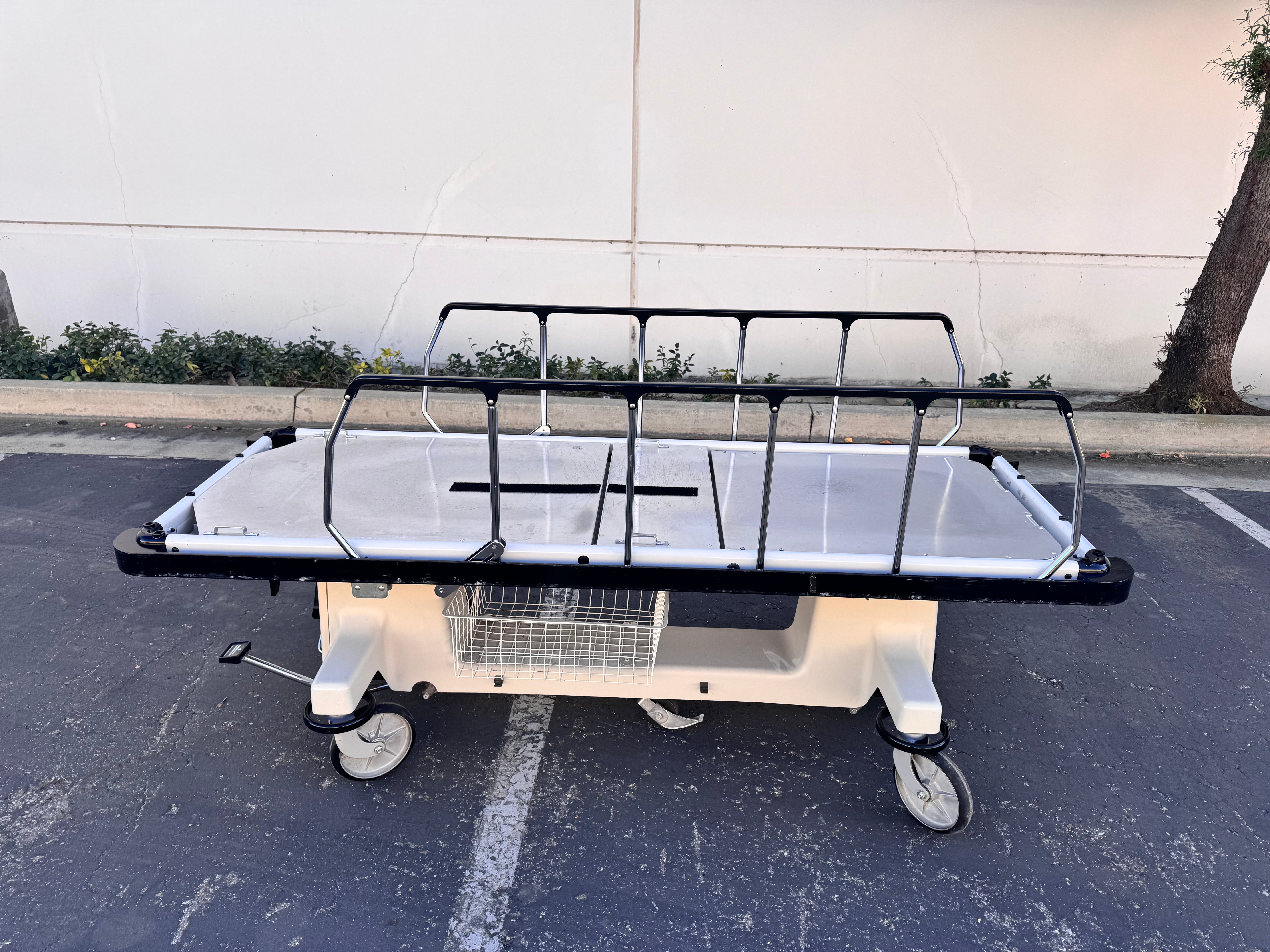 Stryker 946-2 PACU | Recovery Stretcher Manual Transport Stretcher