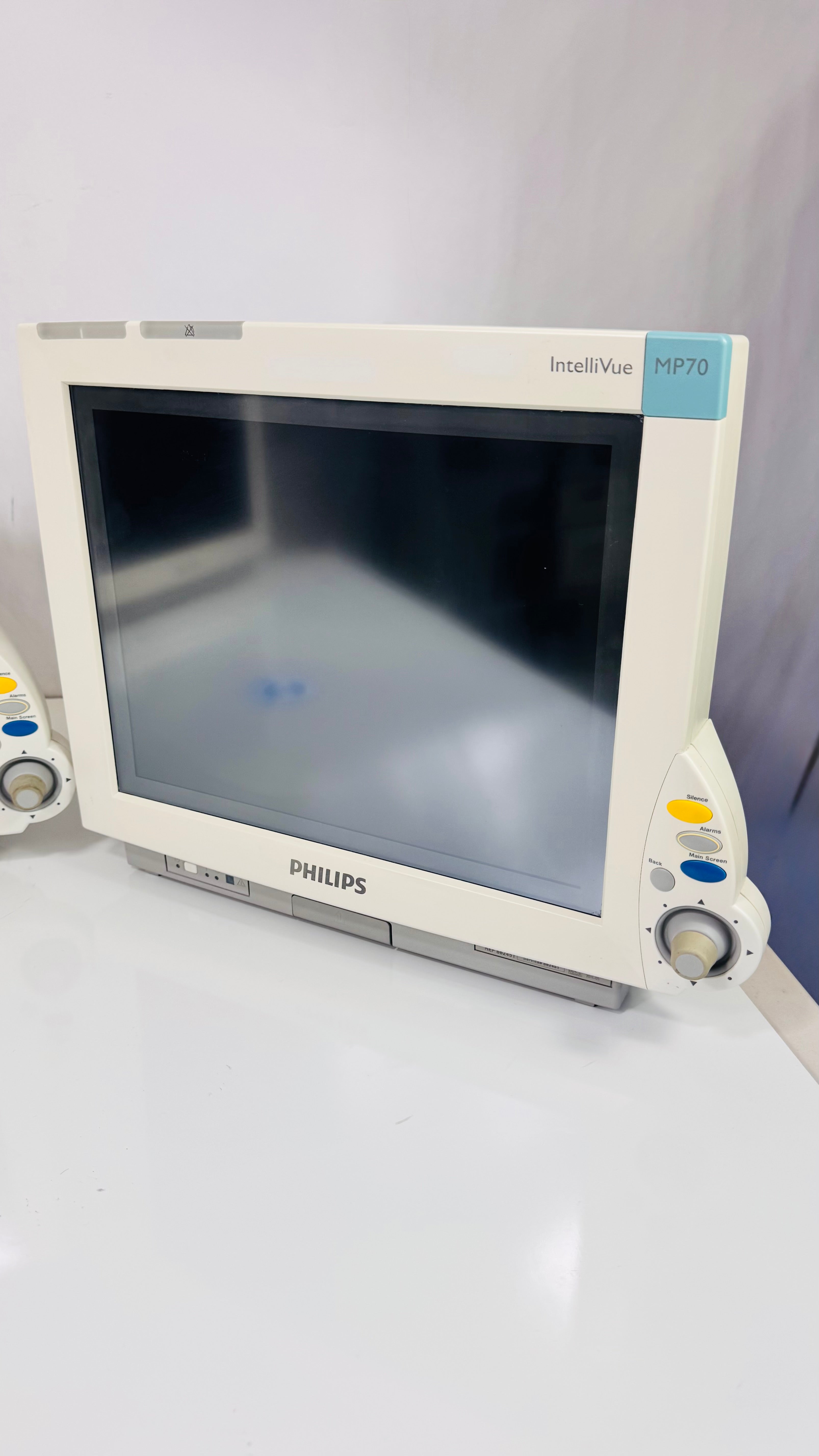 Philips IntelliVue MP70 | Patient Monitor M8007A - Set of 3 Monitors Only