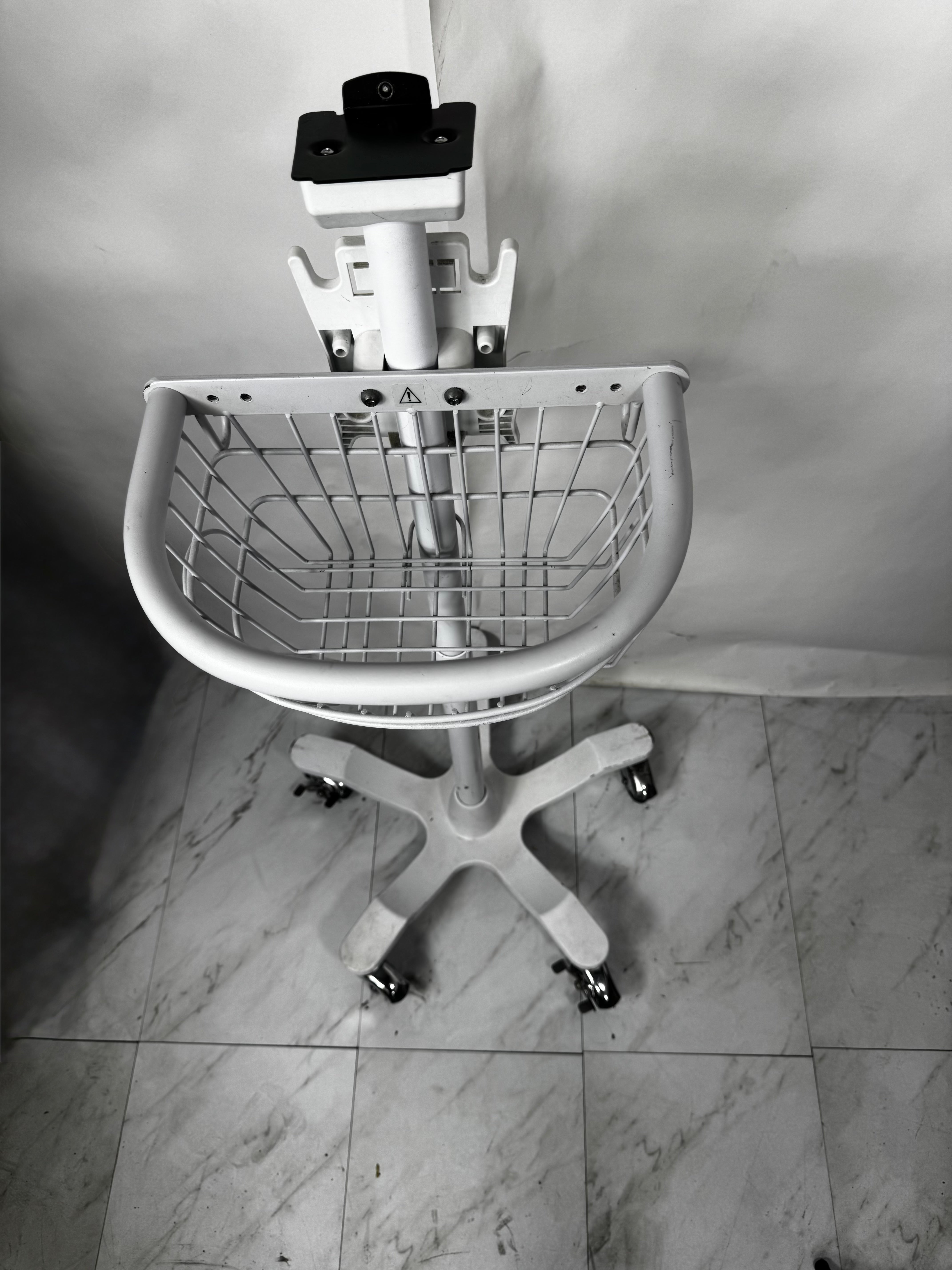 Welch Allyn 4700-60 | Spot Vital Signs Mobile Stand with Basket