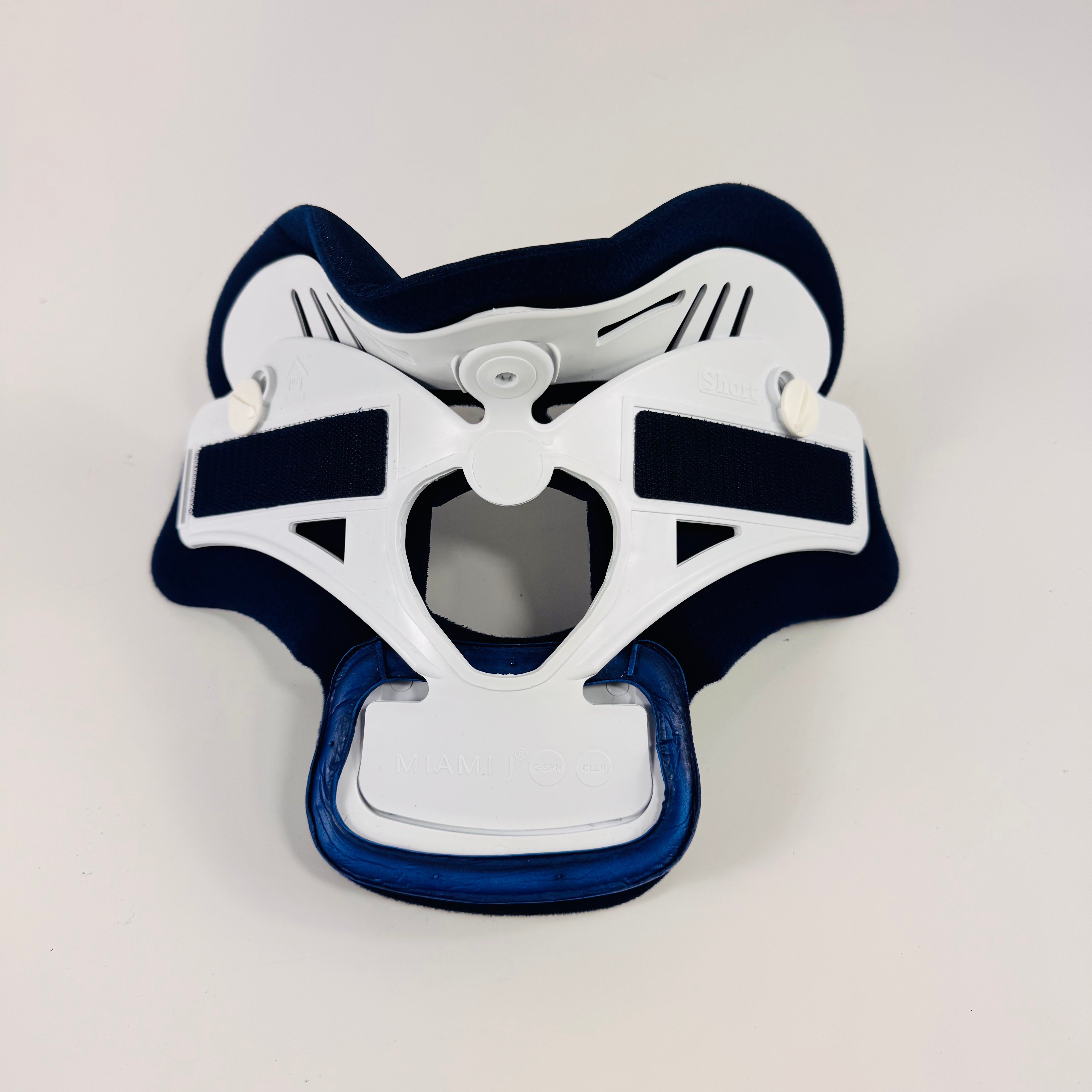 Miami J MJ-400 | Cervical Collar Regular