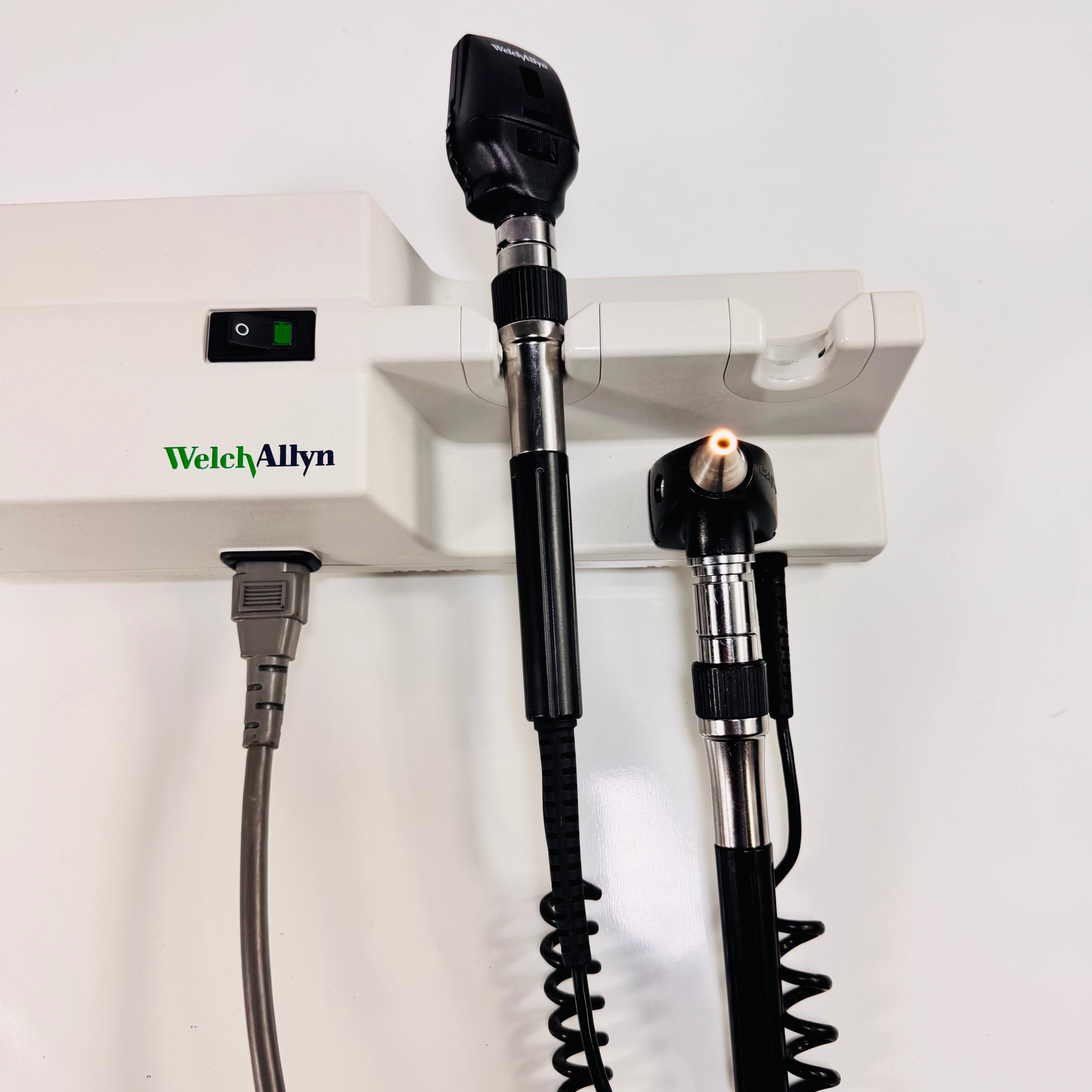 Welch Allyn 767 | Otoscope Wall Transformer with 25020A and 11710 Ophthalmoscope Heads