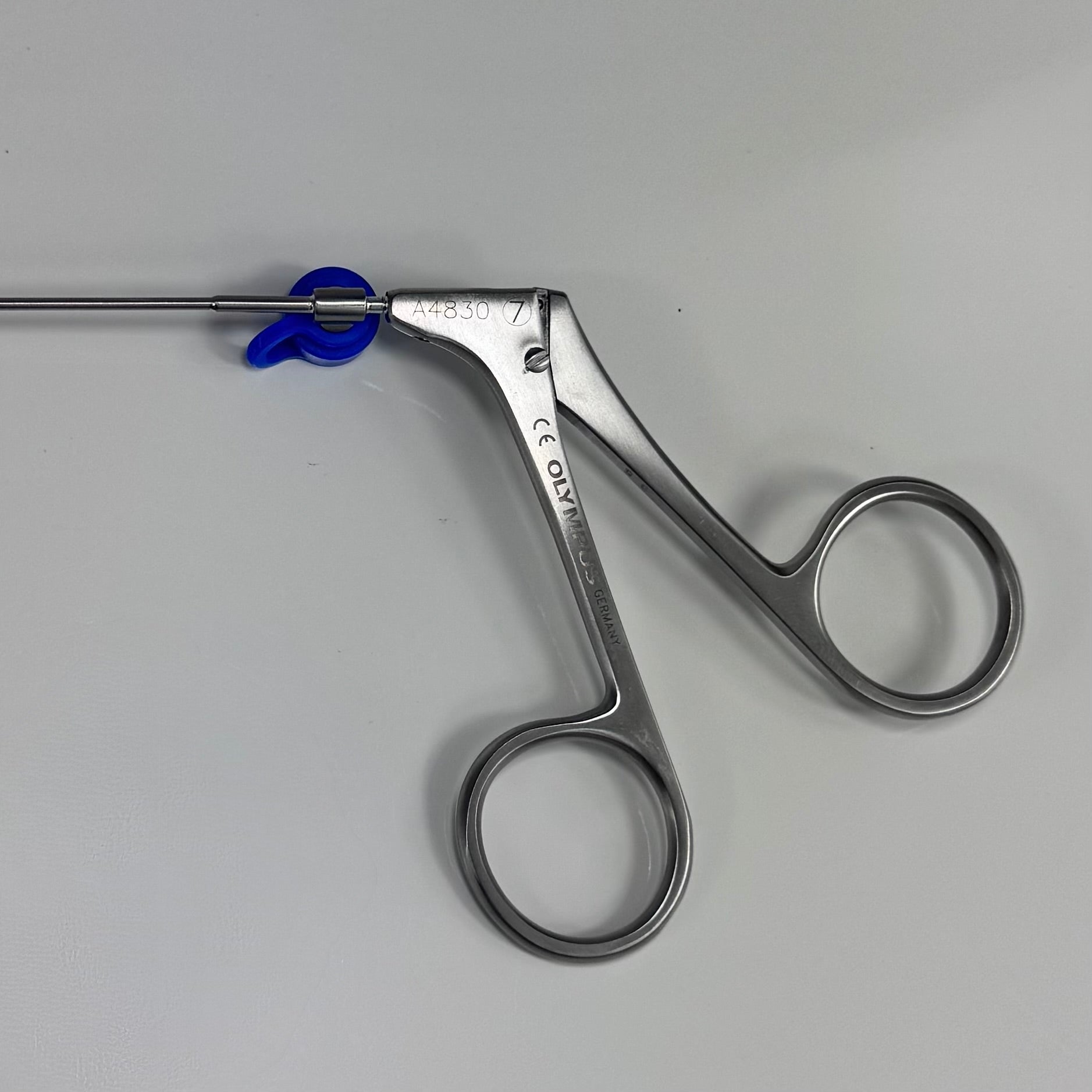 Olympus A4830 | 7Fr x 37cm Semi-Rigid Straight Scissors