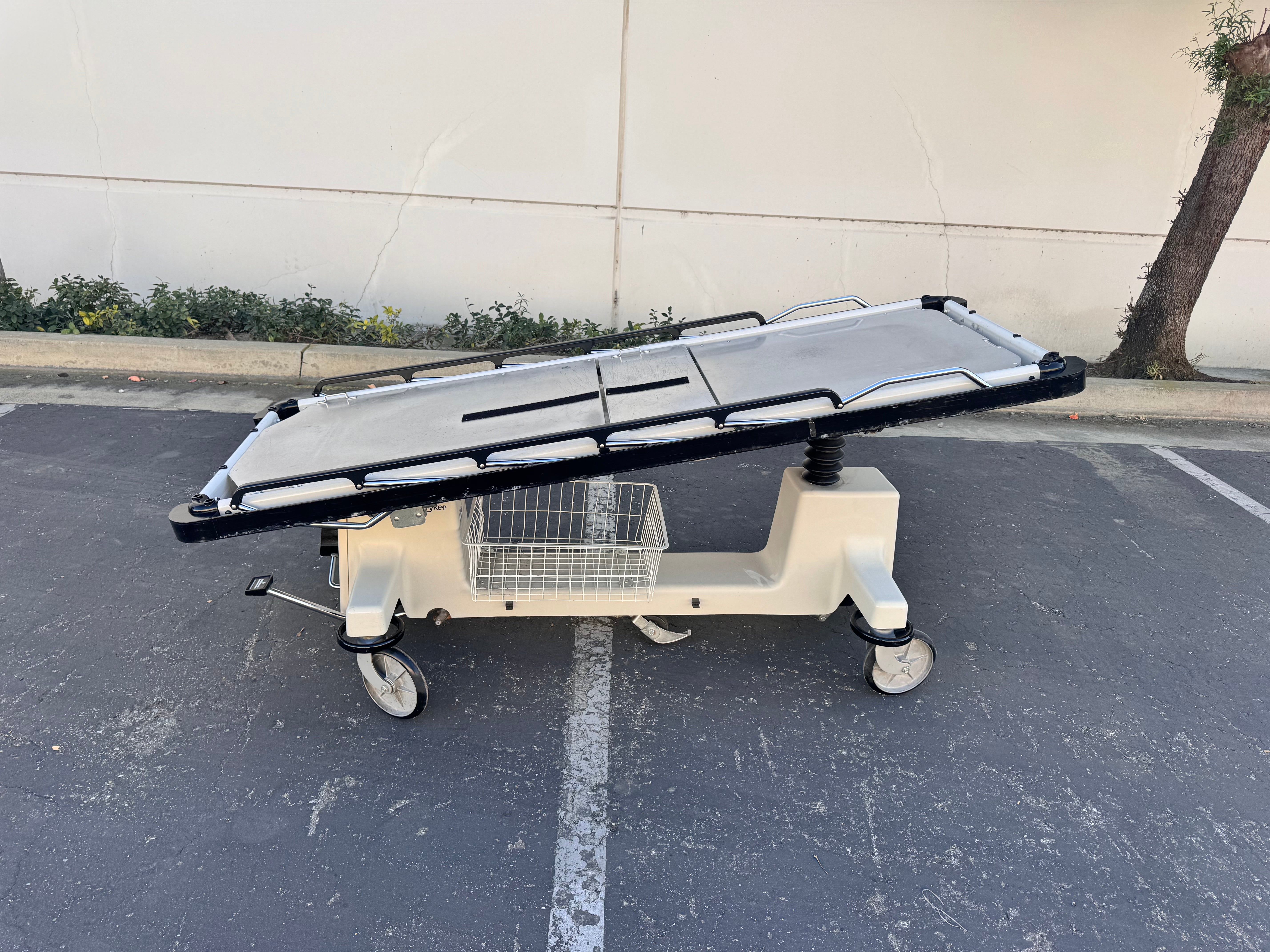 Stryker 946-3 PACU | Recovery Stretcher Manual Patient Transport